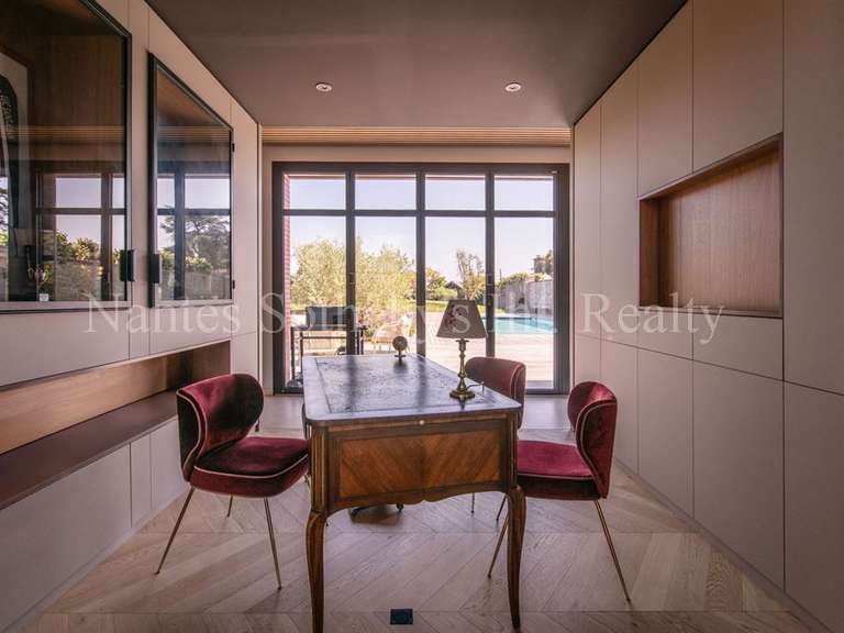 Maison Carquefou - 5 chambres - 447m²