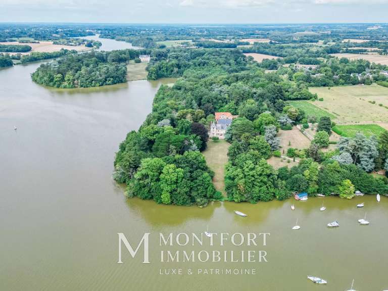 Maison Carquefou - 7 chambres - 627m²