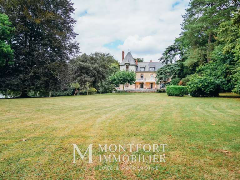 Maison Carquefou - 7 chambres - 627m²