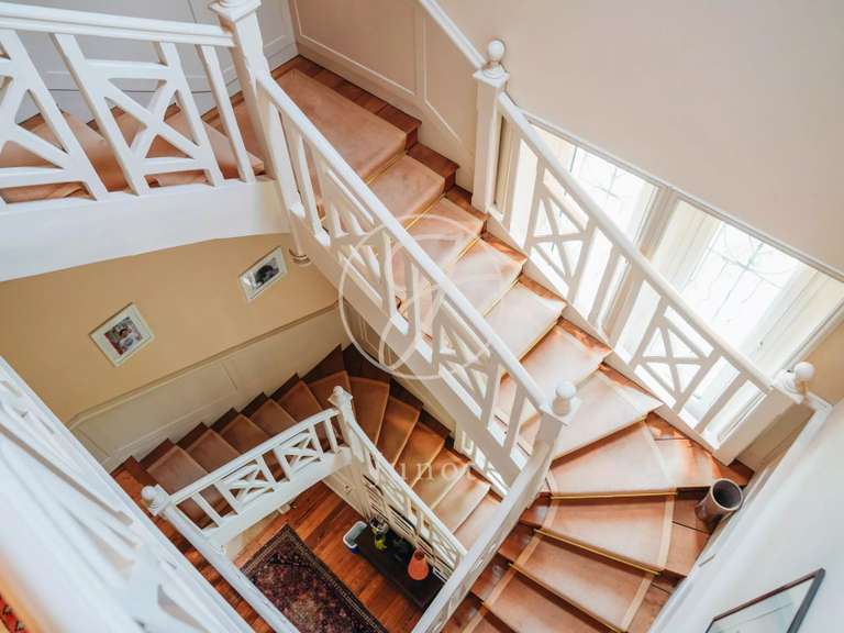 Maison Carquefou - 7 chambres - 650m²