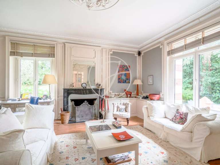 Maison Carquefou - 7 chambres - 650m²