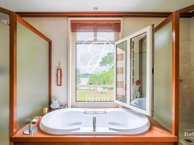 Maison Carquefou - 7 chambres - 650m²