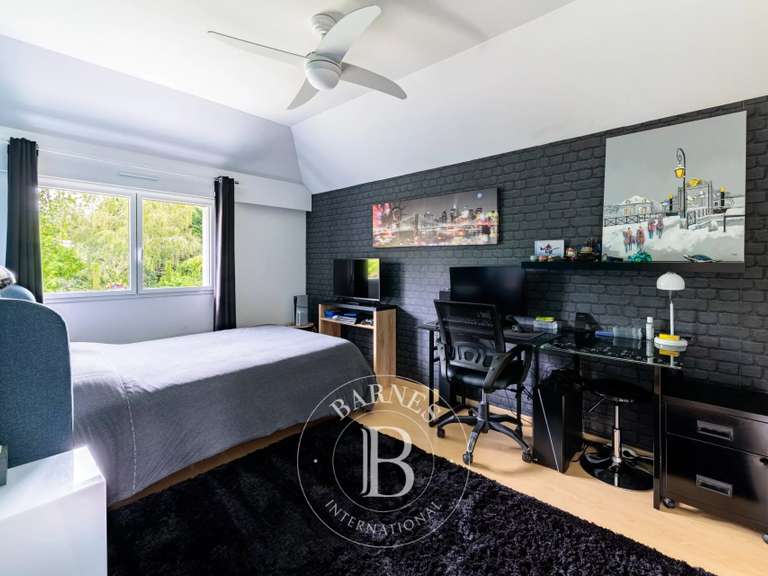 Maison Carquefou - 6 chambres - 228m²