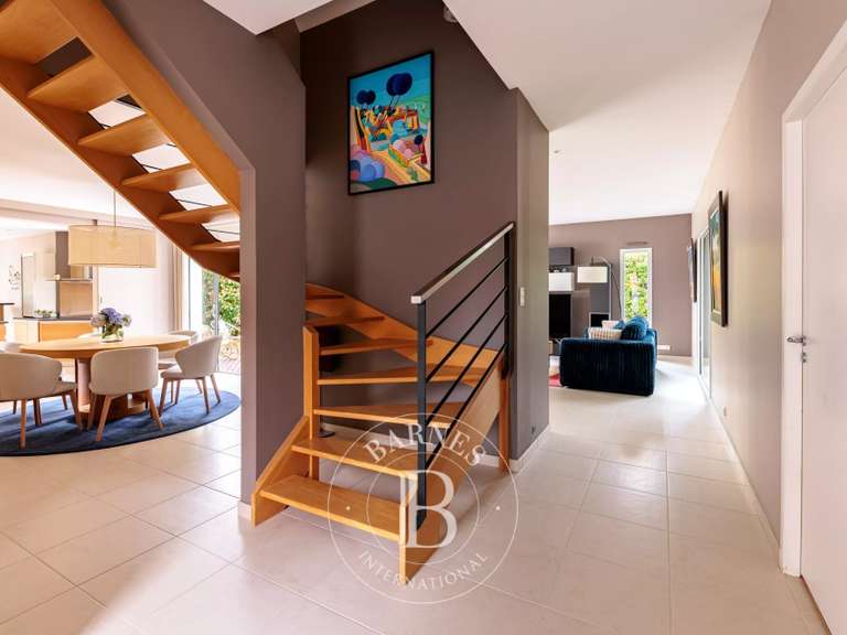 Maison Carquefou - 6 chambres - 228m²