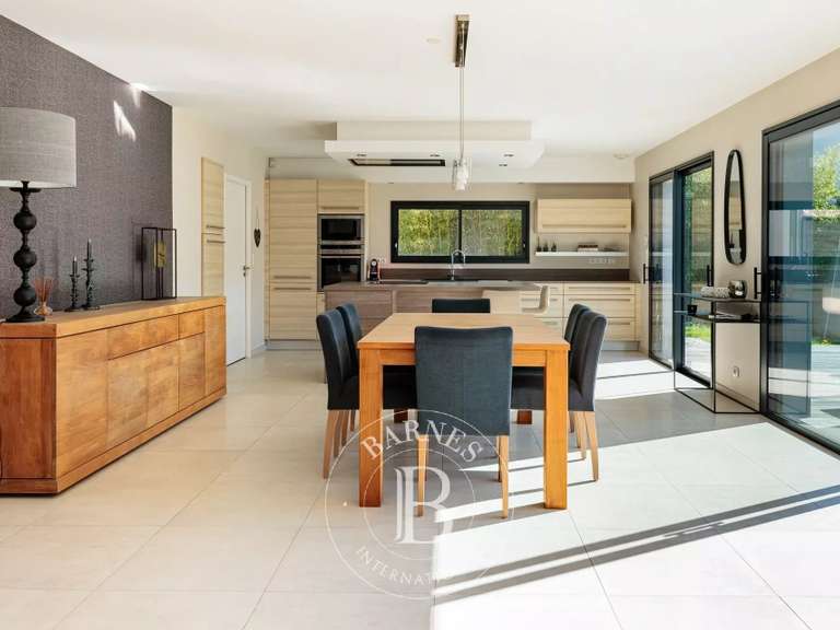 Maison Carquefou - 7 chambres - 227m²