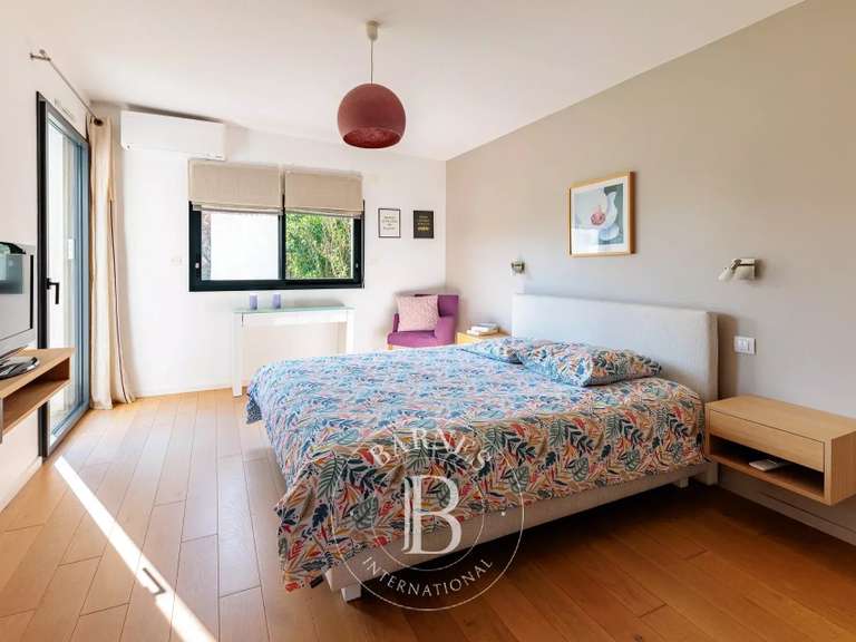 Maison Carquefou - 7 chambres - 227m²