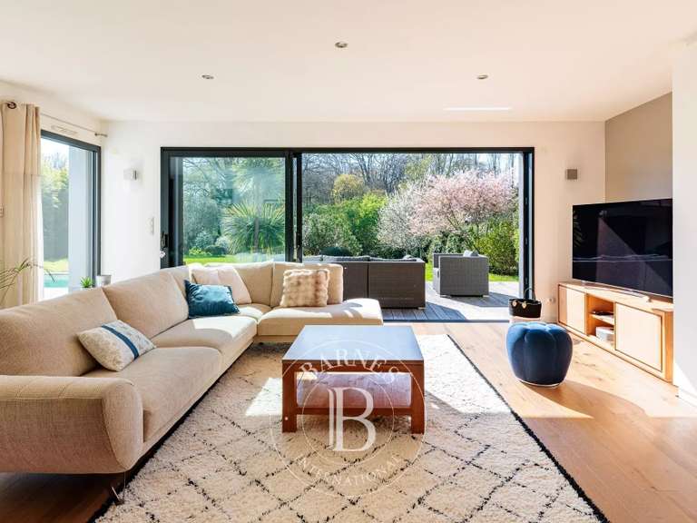 Maison Carquefou - 7 chambres - 227m²