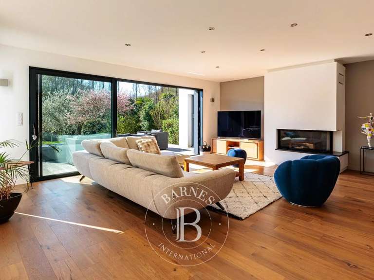 Maison Carquefou - 7 chambres - 227m²