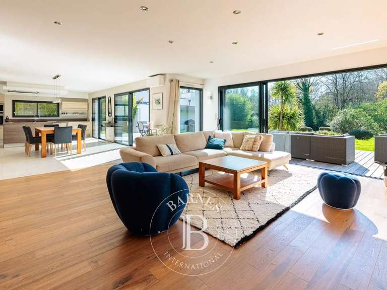 Maison Carquefou - 7 chambres - 227m²