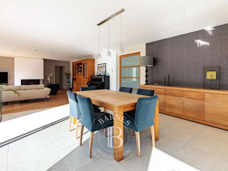 Maison Carquefou - 7 chambres - 227m²