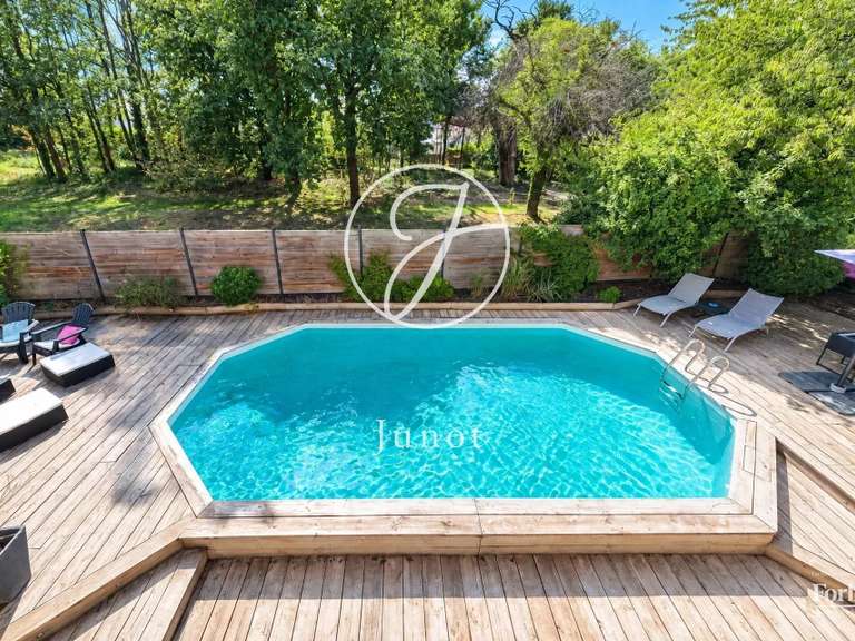 Maison Carquefou - 4 chambres - 218m²