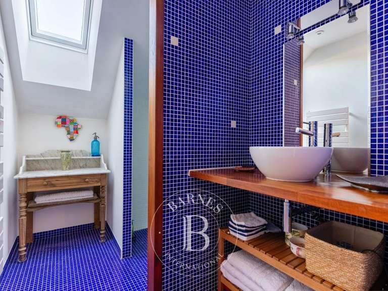 Maison Carquefou - 5 chambres - 203m²