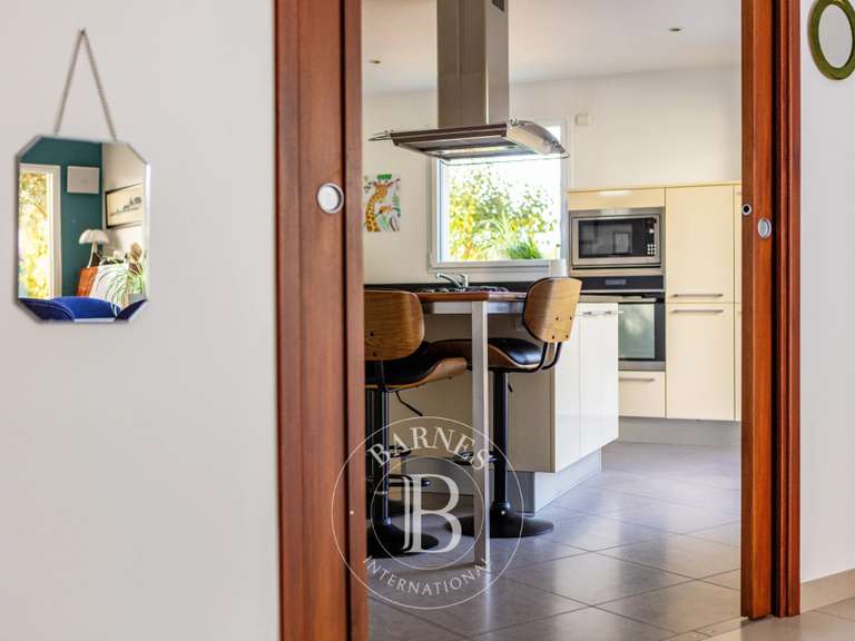 Maison Carquefou - 5 chambres - 203m²