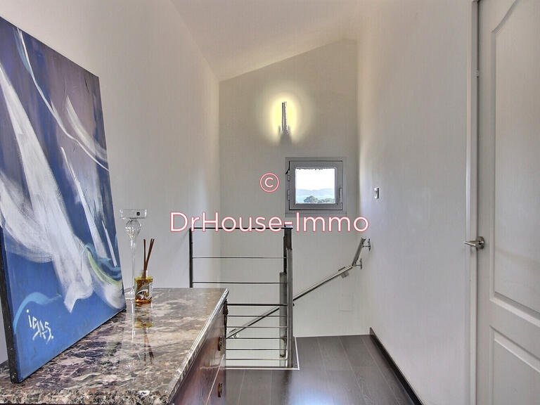 Appartement Carqueiranne - 3 chambres - 96m²