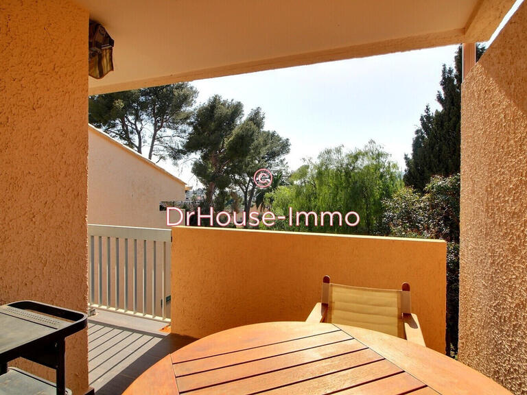 Appartement Carqueiranne - 3 chambres - 96m²