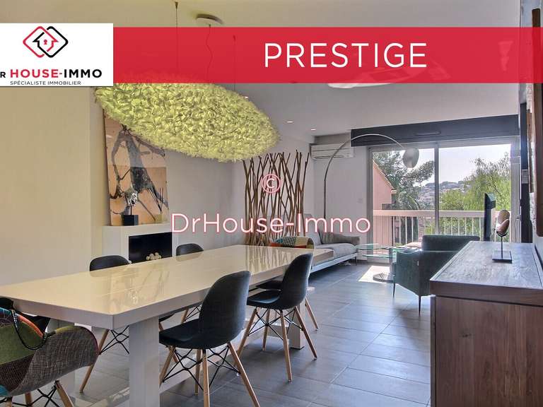 Appartement Carqueiranne - 3 chambres - 104m²