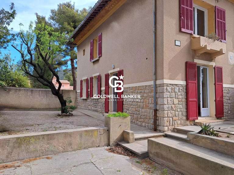 Appartement Carqueiranne - 4 chambres - 115m²