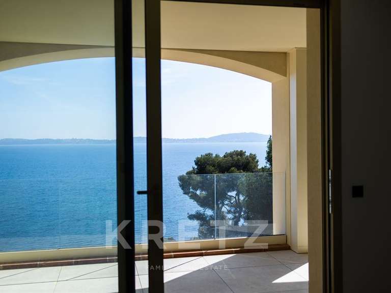 Maison Carqueiranne - 3 chambres - 206m²