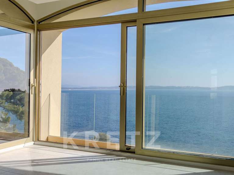 Maison Carqueiranne - 3 chambres - 206m²