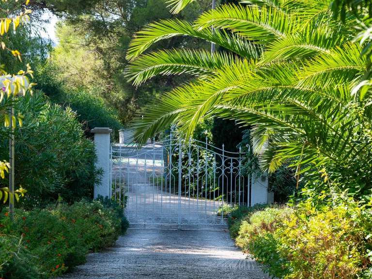 House with Sea view Carqueiranne - 4 bedrooms - 383m²