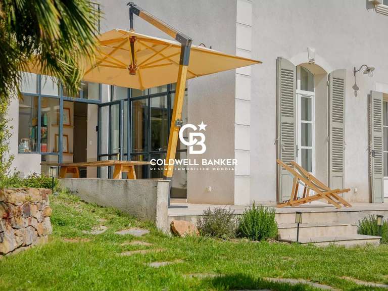 Maison Carqueiranne - 6 chambres - 233m²