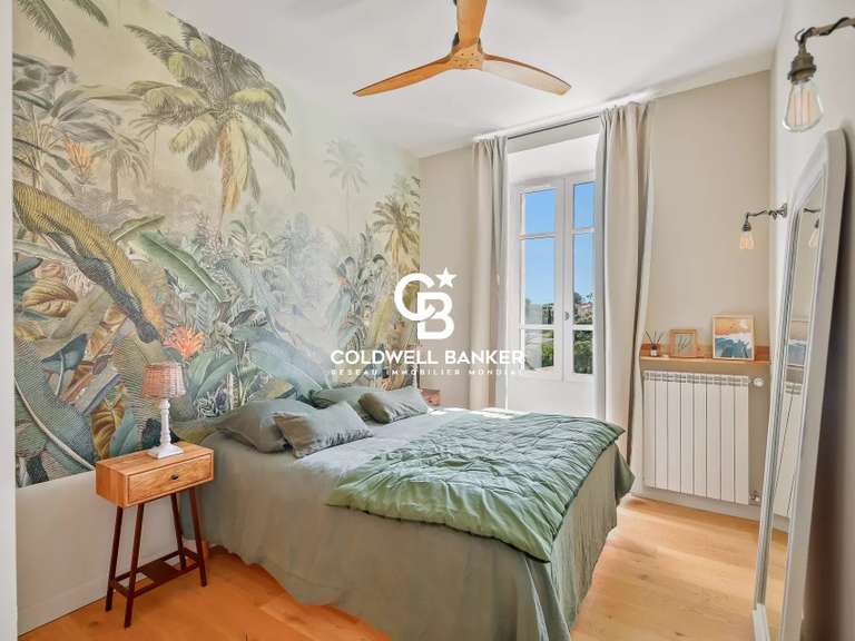 Maison Carqueiranne - 6 chambres - 233m²