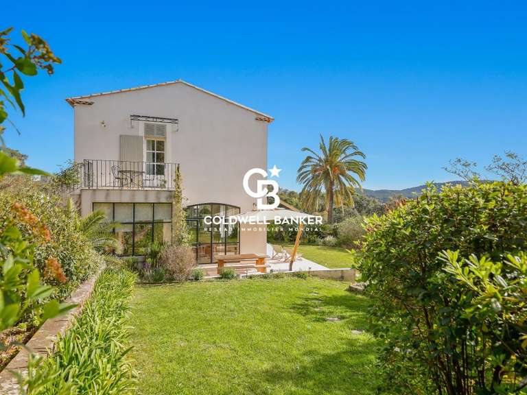 Maison Carqueiranne - 6 chambres - 233m²