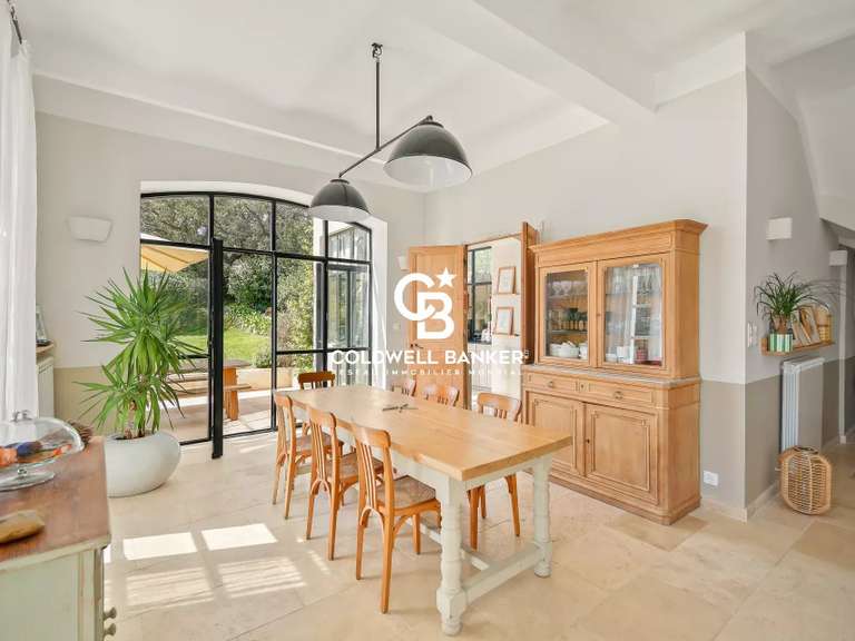 Maison Carqueiranne - 6 chambres - 233m²