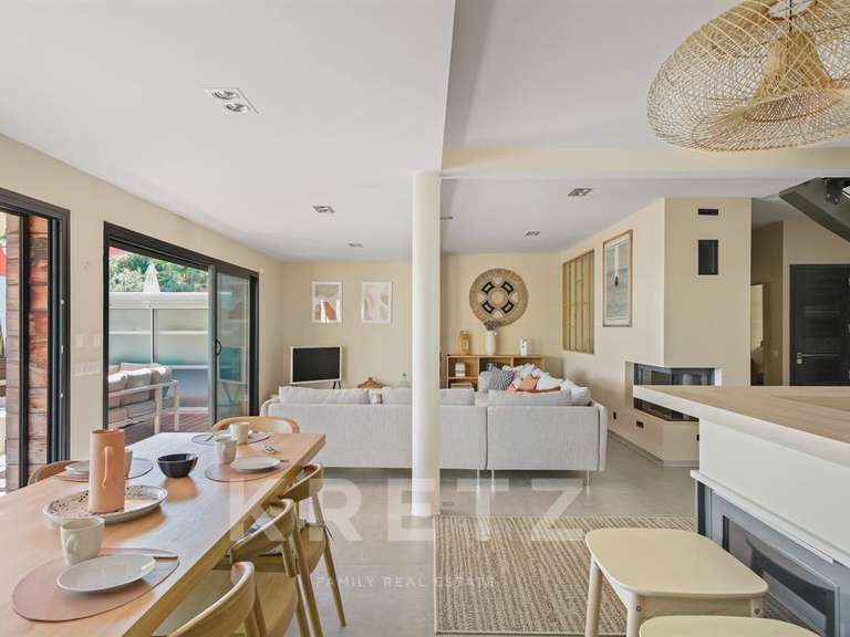 Maison Carqueiranne - 3 chambres - 180m²