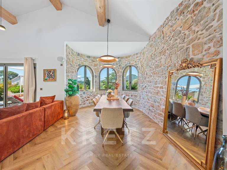 Maison Carqueiranne - 4 chambres - 260m²