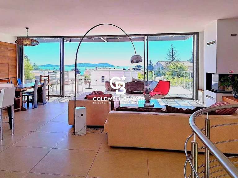 Villa Carqueiranne - 5 bedrooms - 305m²