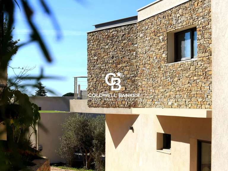 Villa Carqueiranne - 5 bedrooms - 305m²