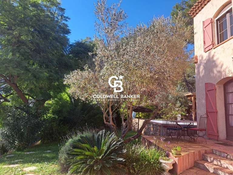 Villa Carqueiranne - 5 chambres - 280m²