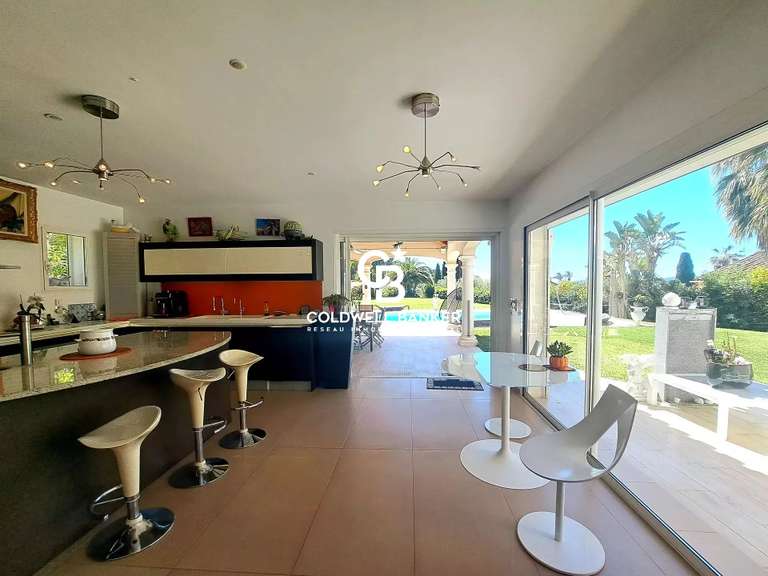 Villa Carqueiranne - 4 chambres - 280m²