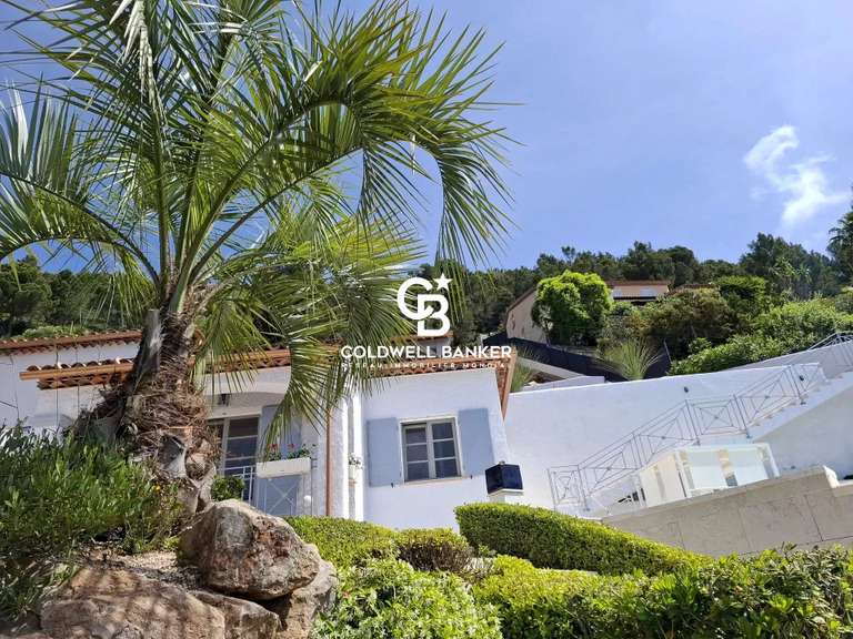 Villa with Sea view Carqueiranne - 4 bedrooms - 182m²