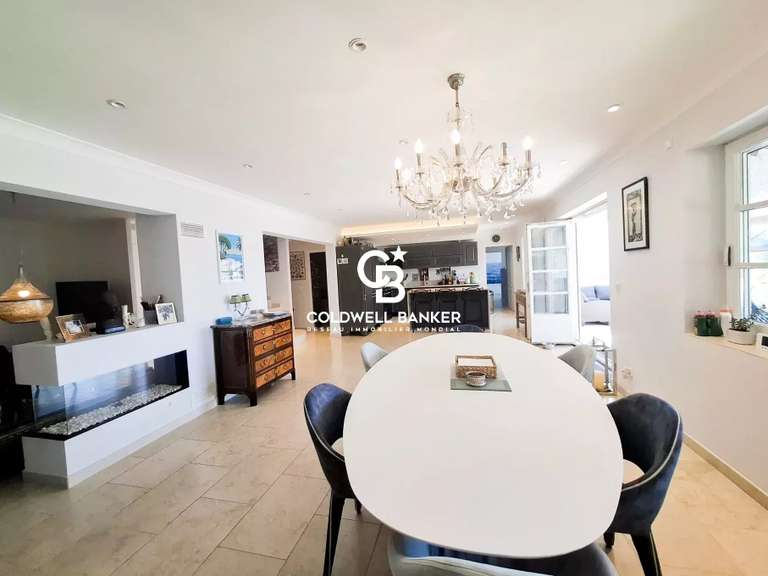 Villa with Sea view Carqueiranne - 4 bedrooms - 182m²