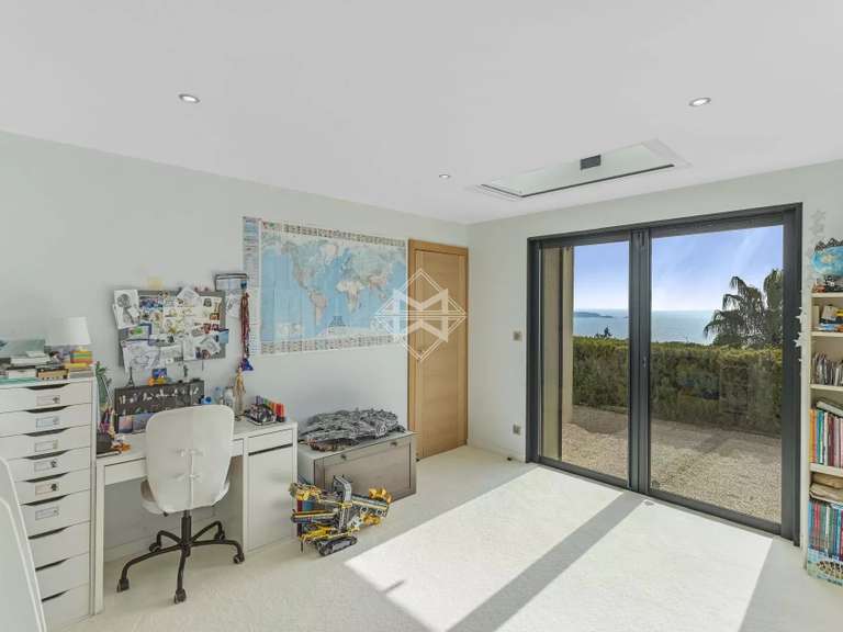 Villa with Sea view Carqueiranne - 6 bedrooms - 231m²