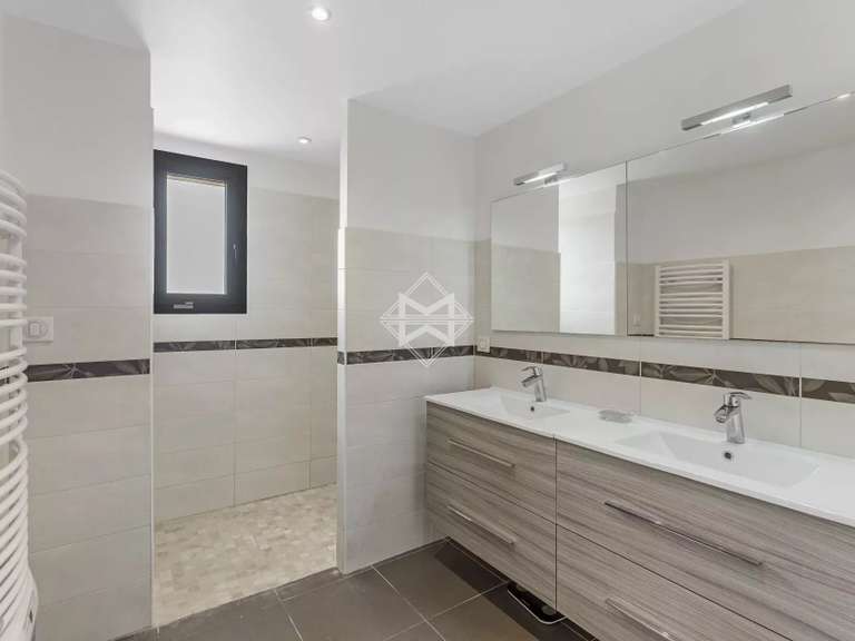 Villa with Sea view Carqueiranne - 6 bedrooms - 231m²