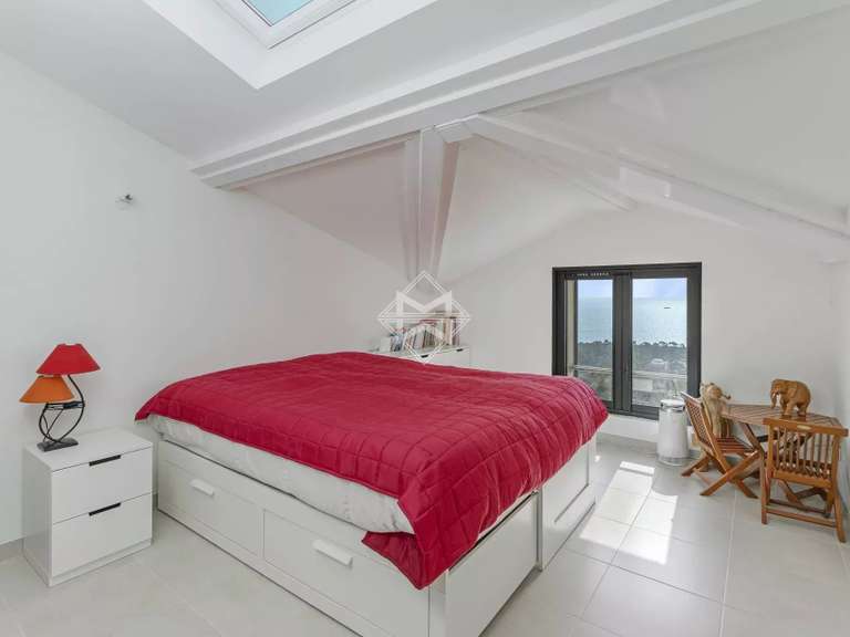 Villa with Sea view Carqueiranne - 6 bedrooms - 231m²
