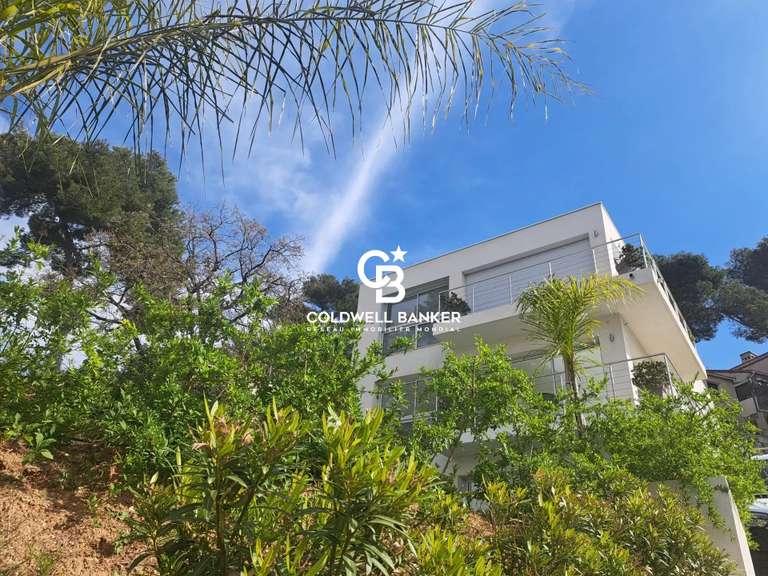 Villa Carqueiranne - 5 chambres - 232m²