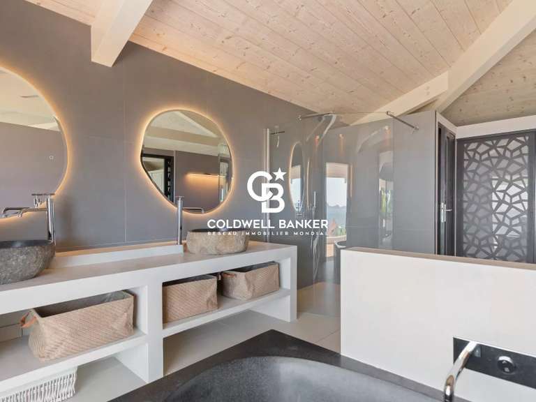 Villa with Sea view Carqueiranne - 4 bedrooms - 248m²