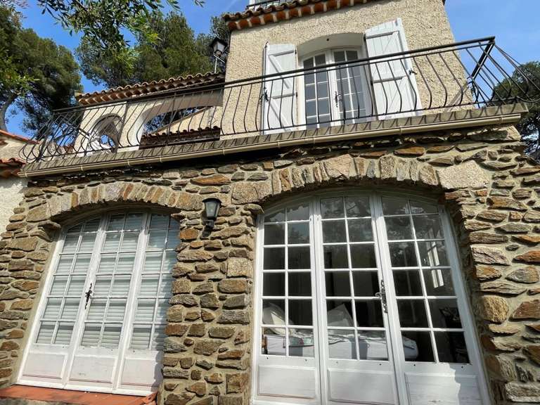 Villa with Sea view Carqueiranne - 4 bedrooms - 150m²