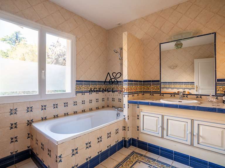 Maison Carrières-sur-Seine - 5 chambres - 310m²