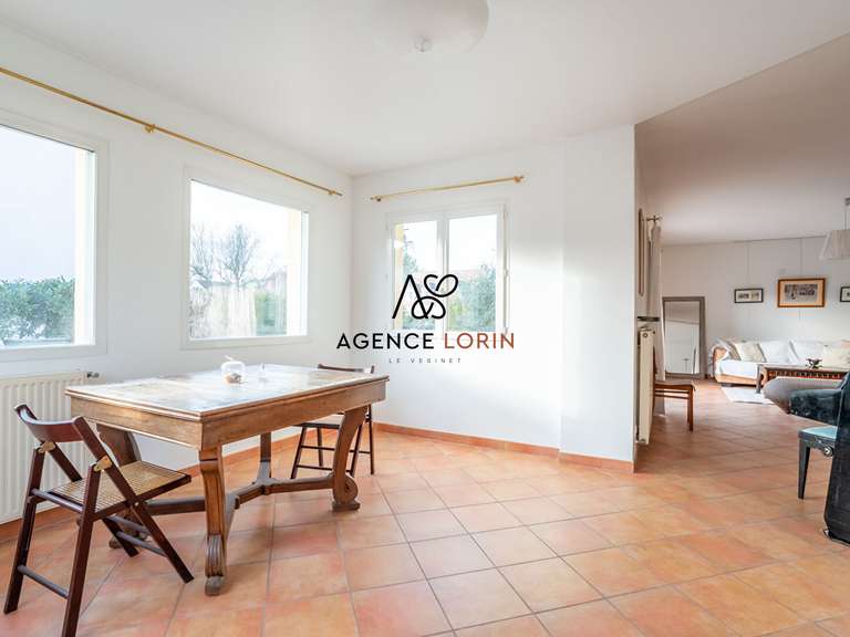 Maison Carrières-sur-Seine - 5 chambres - 310m²