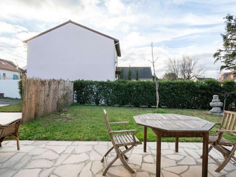 Maison Carrières-sur-Seine - 5 chambres - 310m²