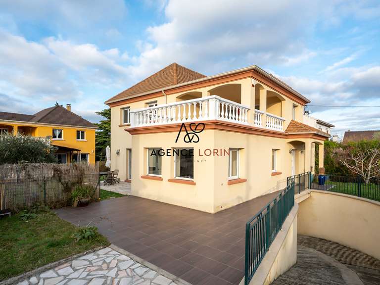 Maison Carrières-sur-Seine - 5 chambres - 310m²