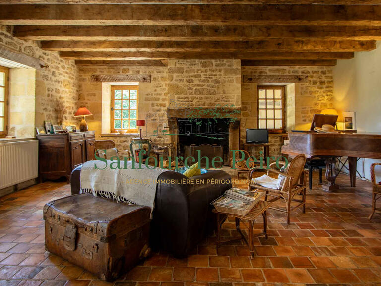 Maison Carsac-Aillac - 4 chambres - 192m²