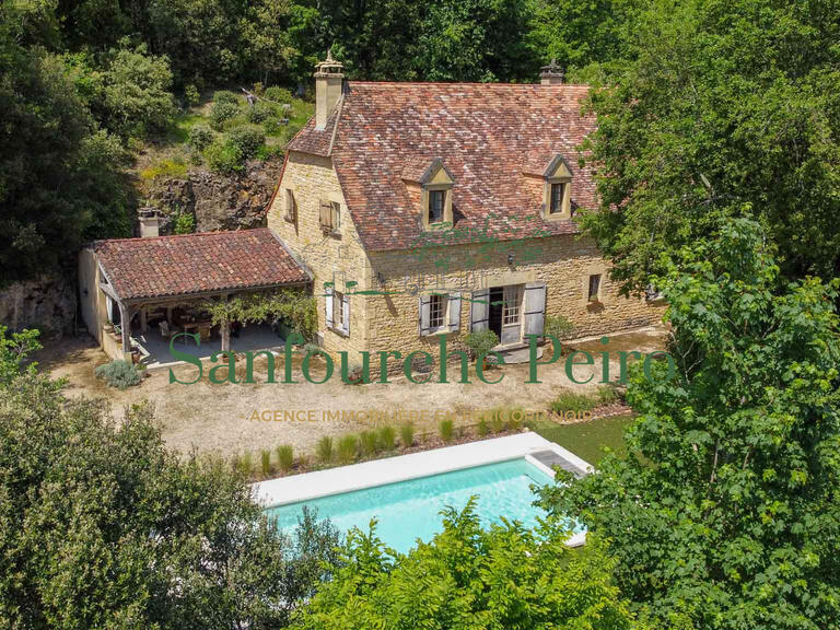 Maison Carsac-Aillac - 4 chambres - 192m²