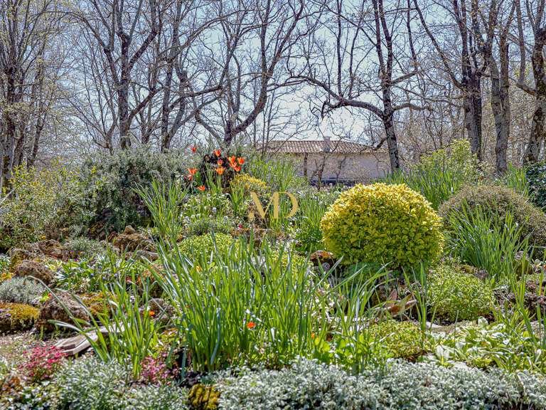 House Caseneuve - 5 bedrooms - 231m²