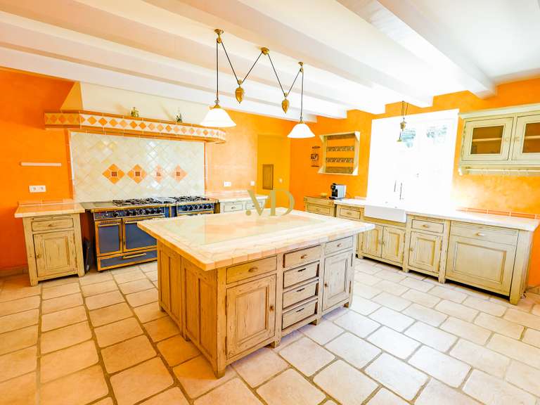 Maison Caseneuve - 7 chambres - 500m²